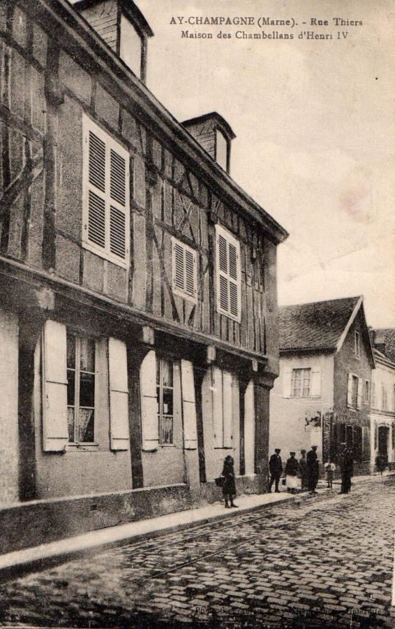 Bed and Breakfast Au Chambellan Ay-Champagne Exterior foto